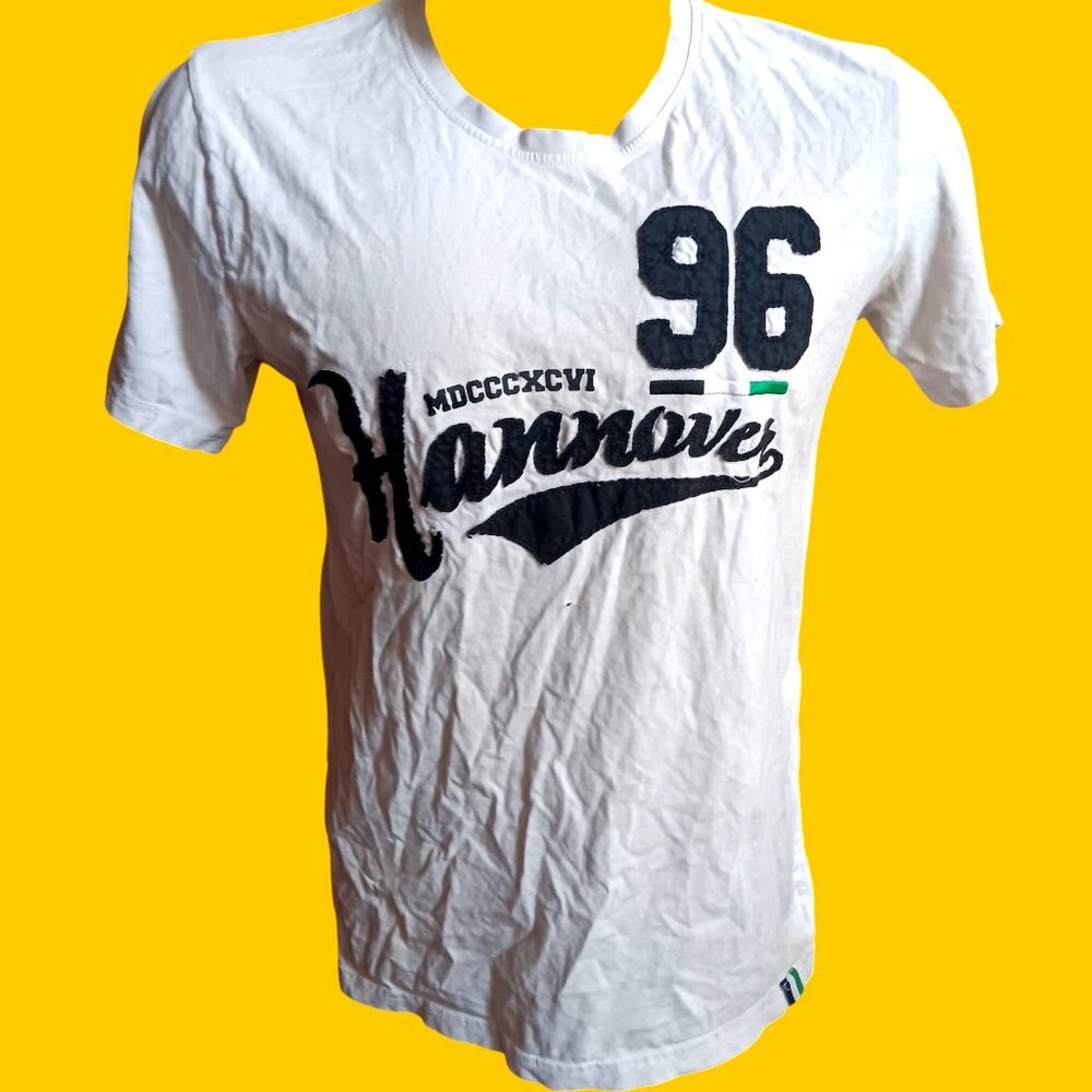 Small Hannover 96 German Soccer T-Shirt Official Product Distress